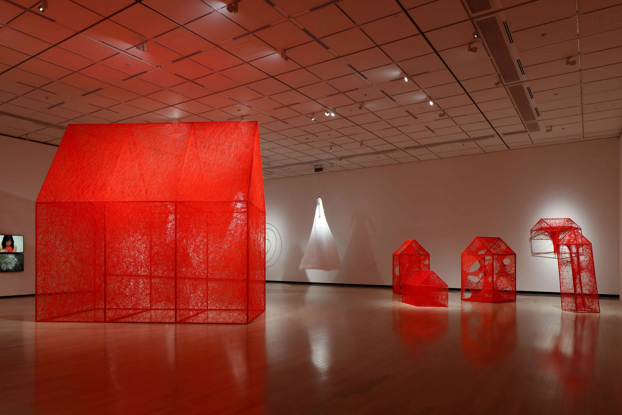 CHIHARU SHIOTA–塩田千春